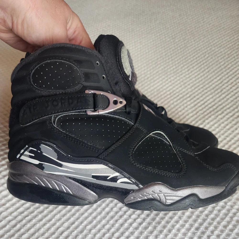 Jordan 8 Retro Chrome - Picture 7 of 10